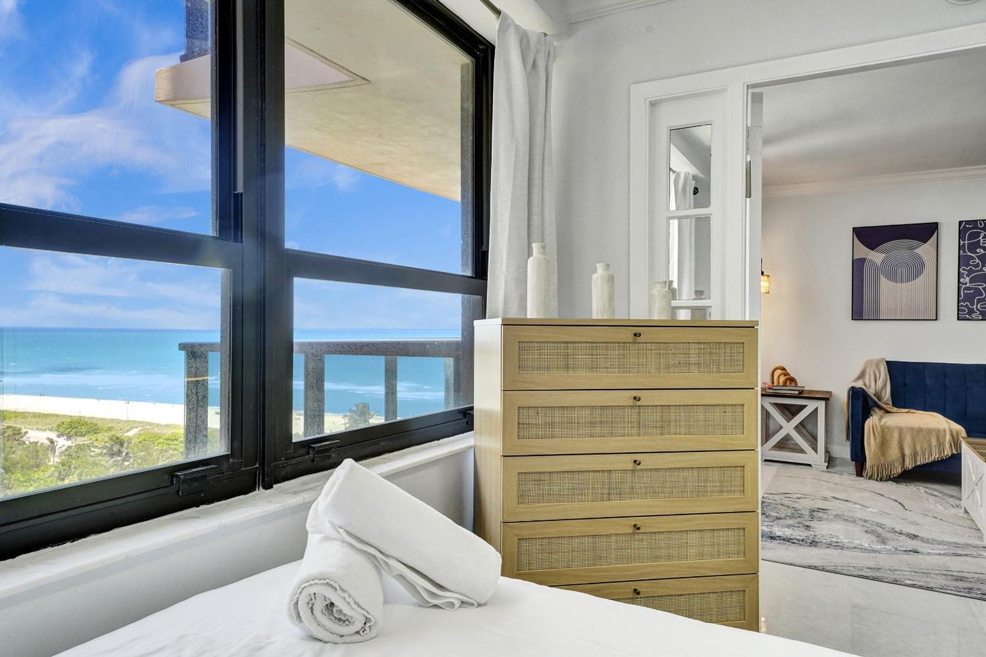 Cozy 2 Bdr Condo With Beach Service 1108 Miami Beach Bagian luar foto